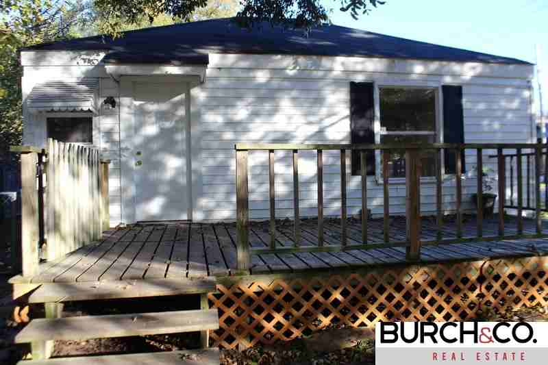 1425 Angelus St - Photo 2 of 18