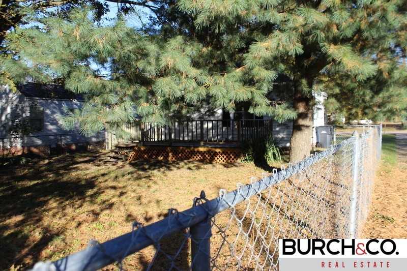 1425 Angelus St - Photo 3 of 18