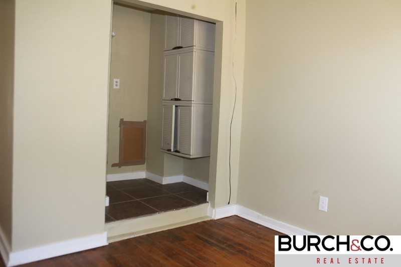 1425 Angelus St - Photo 6 of 18