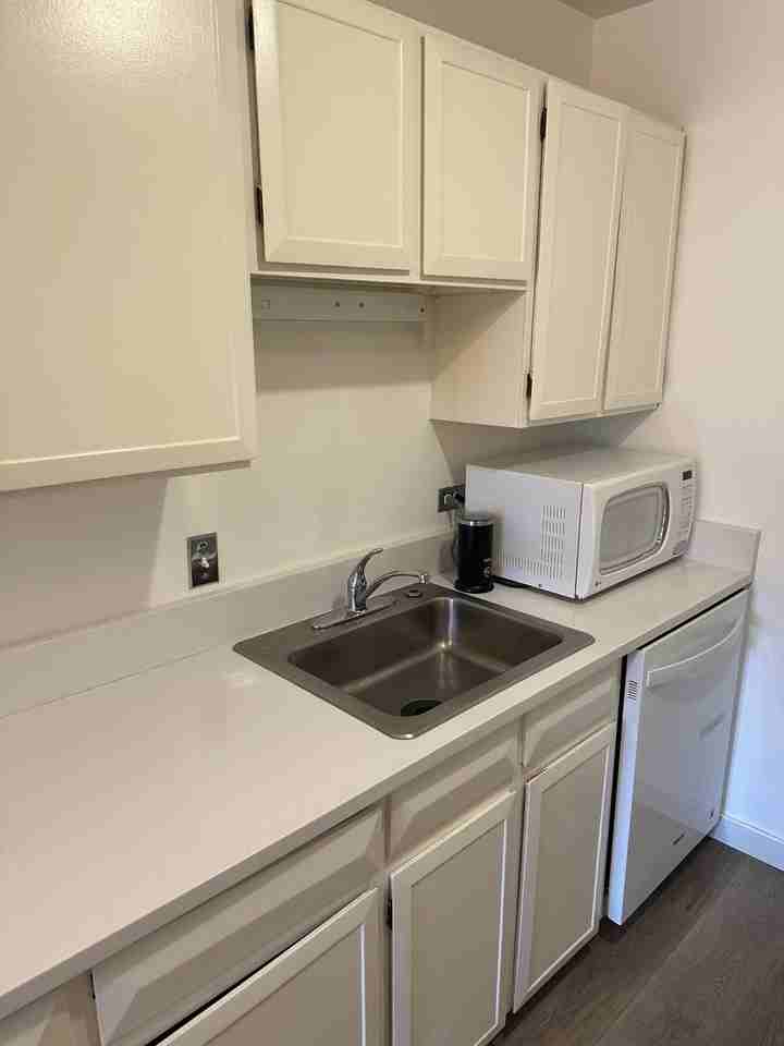 830 20th St #107 - Photo 7 of 12