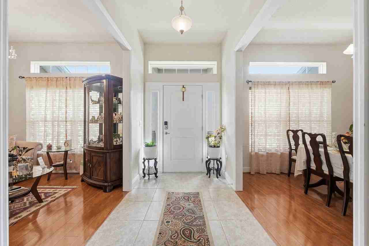 5923 Nw Brianna Ct - Photo 6 of 8