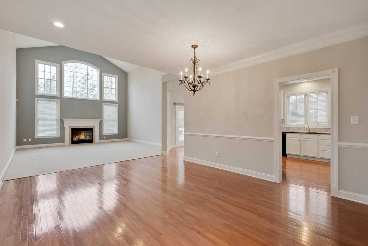 11734 Broadfield Ct - Photo 3 of 19