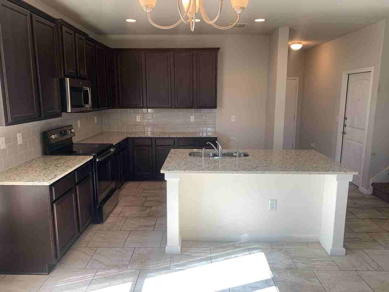 6814 Hibiscus Fls - Photo 7 of 31