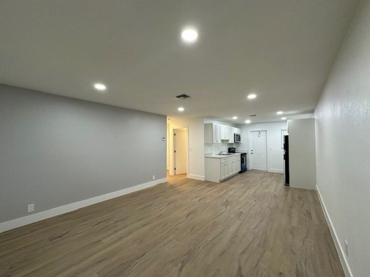 108 Premiere LLC & 128 Premiere LLC - Photo 2 of 34