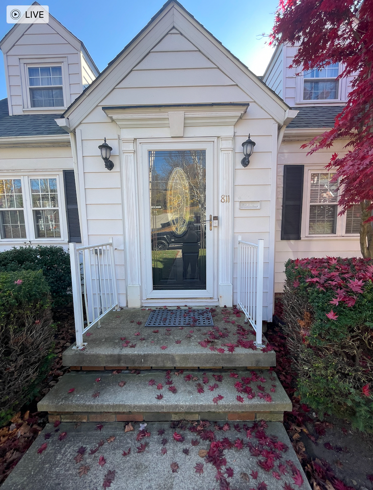 811 California Ave - Photo 3 of 34