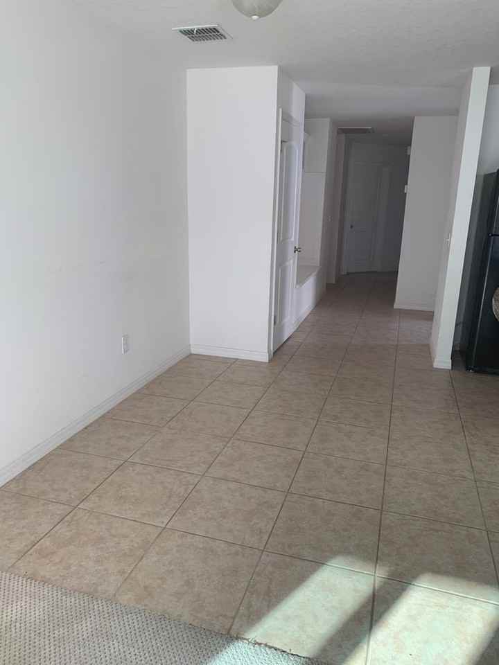 5725 Lacar Way - Photo 5 of 7