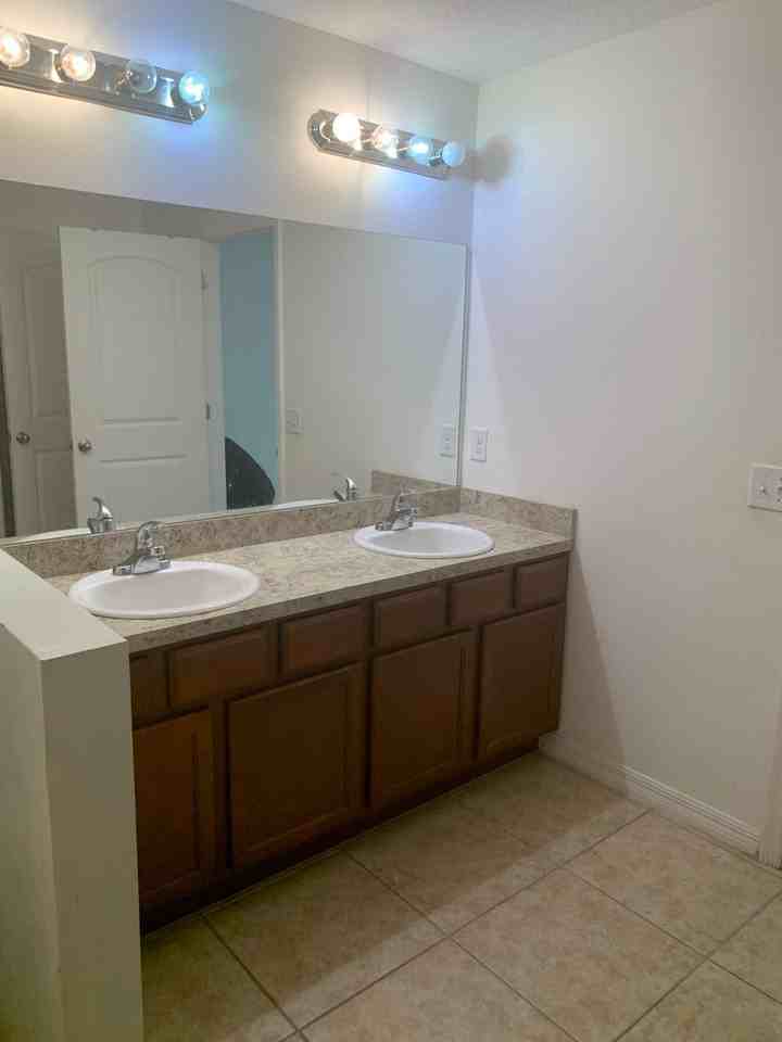 5725 Lacar Way - Photo 7 of 7