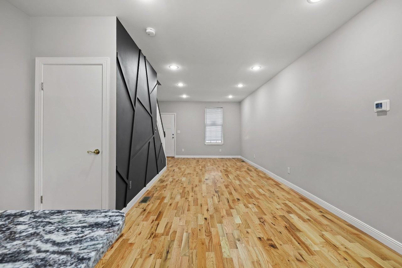 2857 N Opal St - Photo 6 of 12