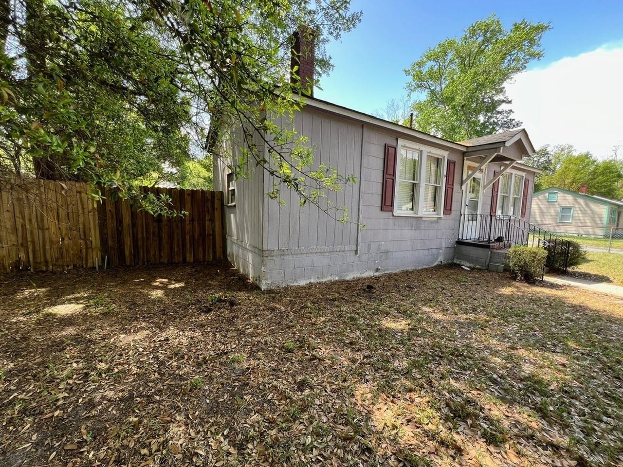 2201 Mississippi Ave - Photo 4 of 22