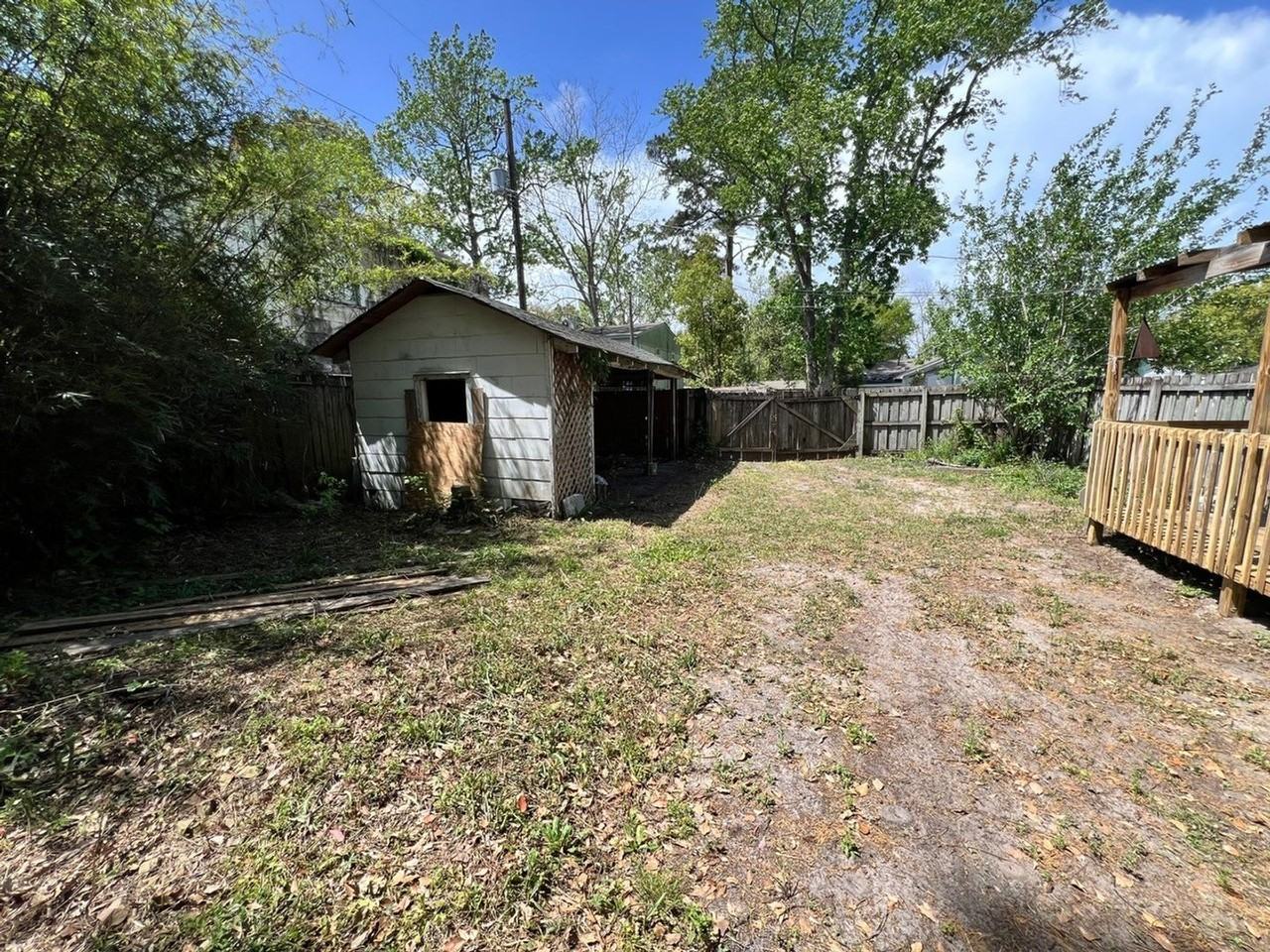 2201 Mississippi Ave - Photo 6 of 22