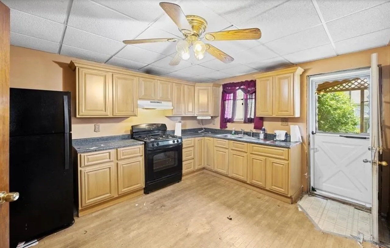 1417 4th Ave - Photo 5 of 13