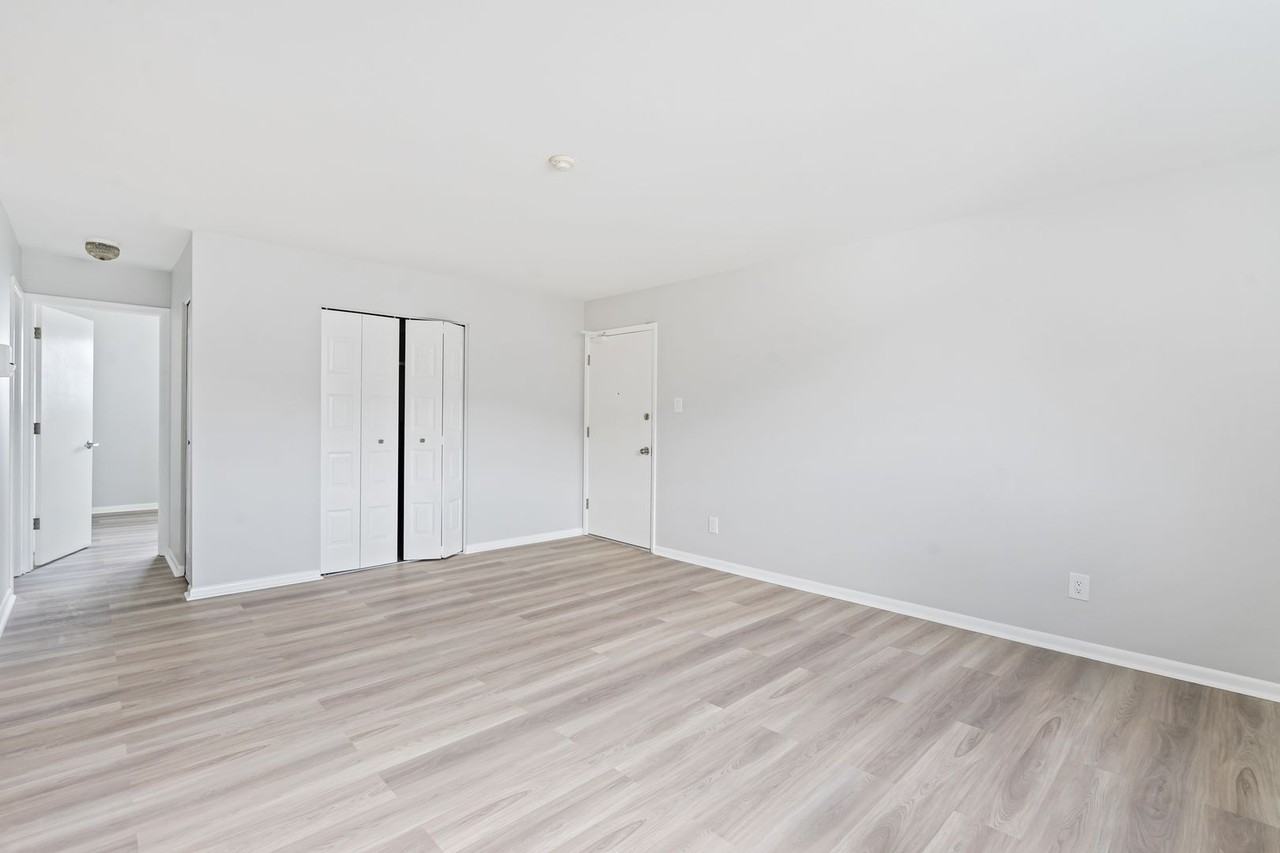 110 Butler St - Photo 2 of 15