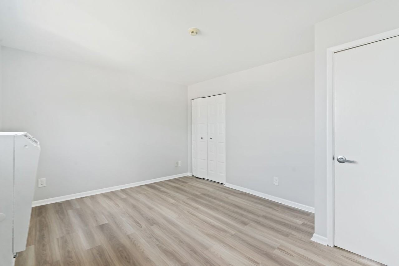 110 Butler St - Photo 3 of 15