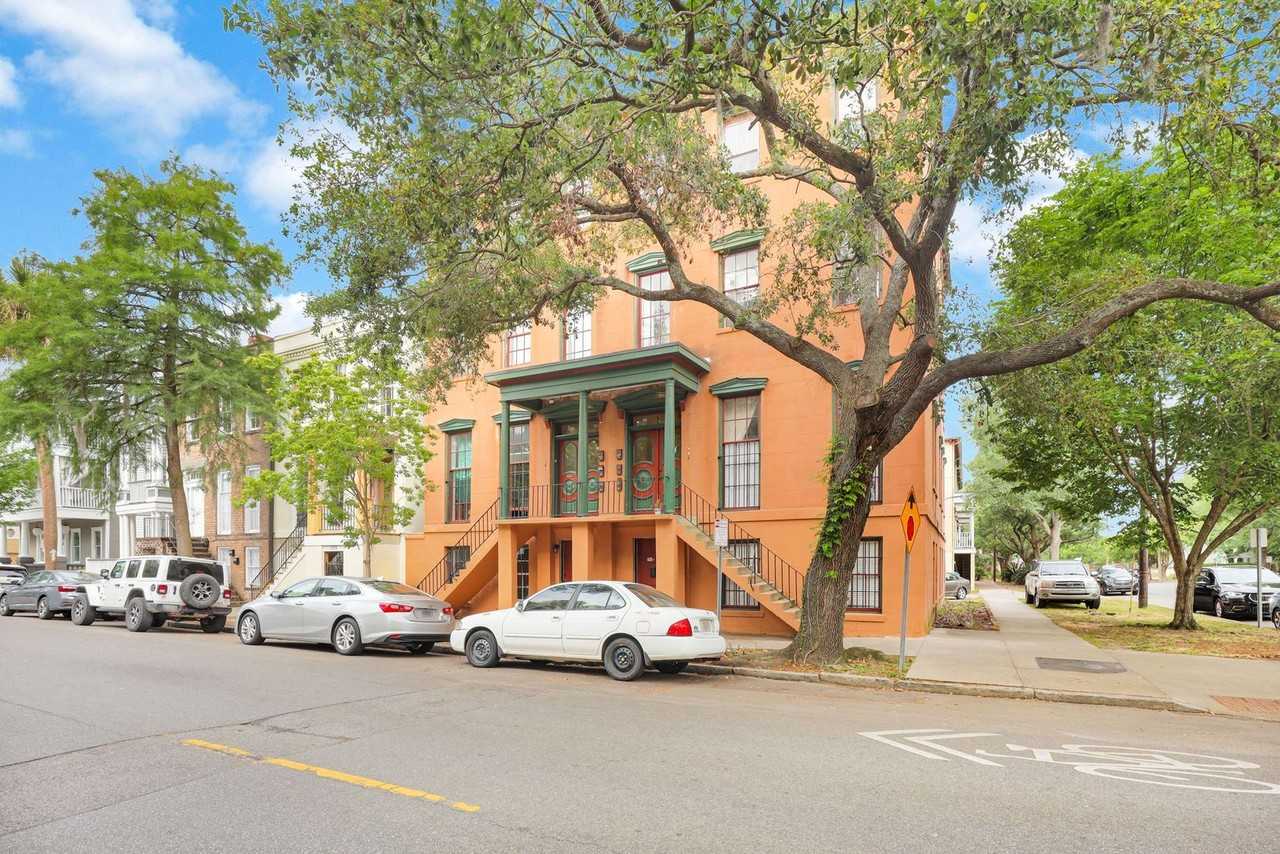 703 Barnard St - Photo 3 of 36