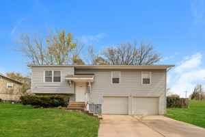 featured image of 305 N Speck Ave