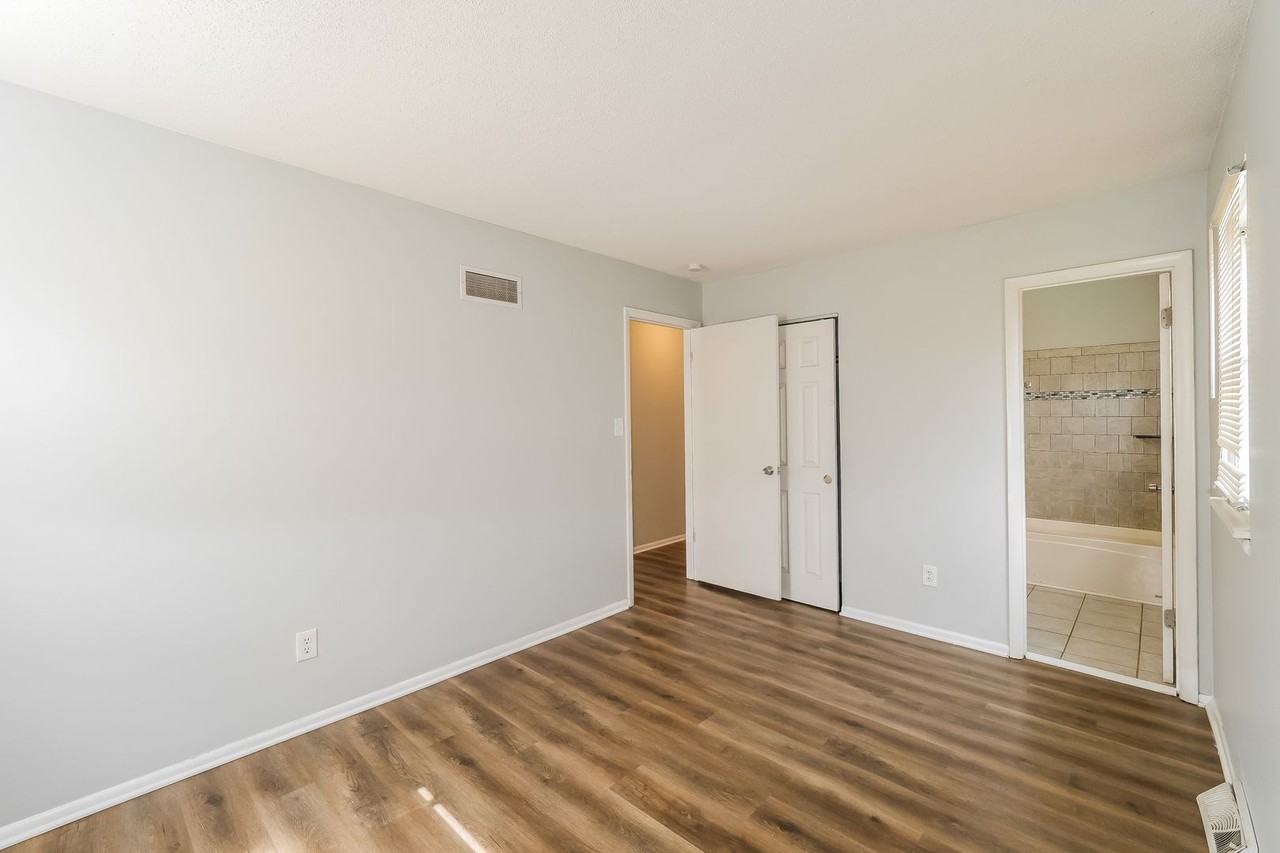 305 N Speck Ave - Photo 6 of 15