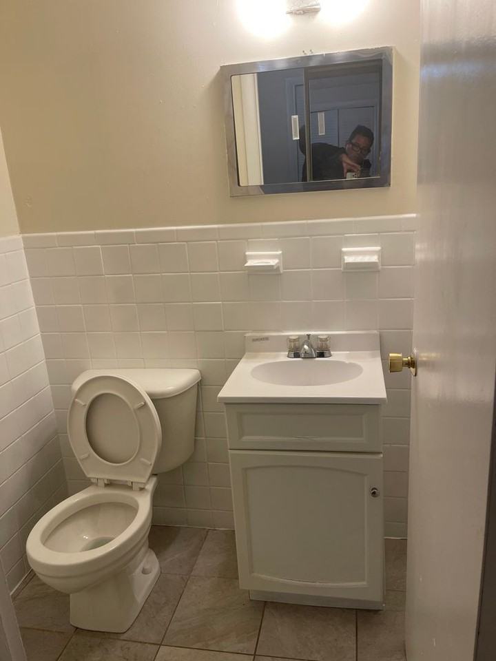 1141 Commonwealth Ave - Photo 4 of 10