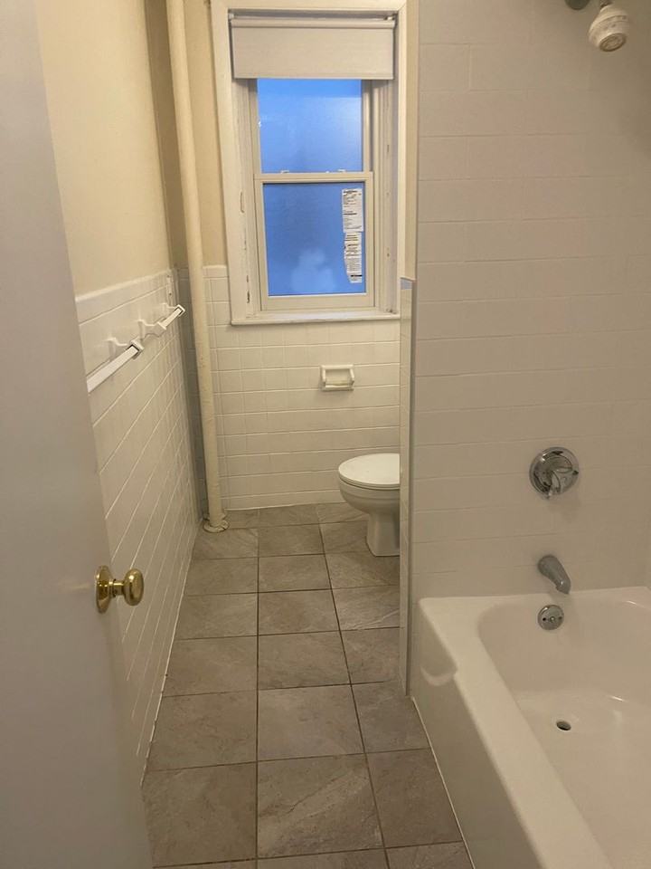 1141 Commonwealth Ave - Photo 5 of 10