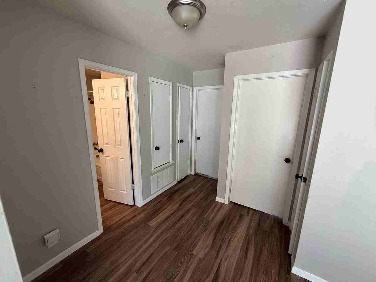 2916 Bernice St - Photo 5 of 10