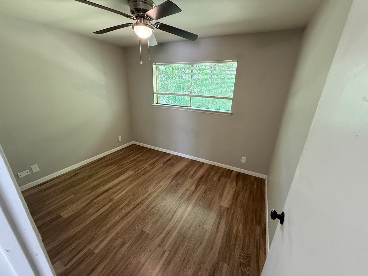 2916 Bernice St - Photo 6 of 10