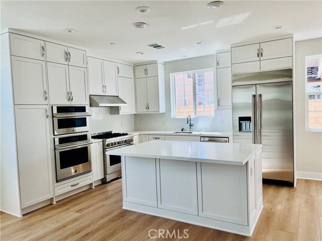 639 Mcfadden St - Photo 4 of 8