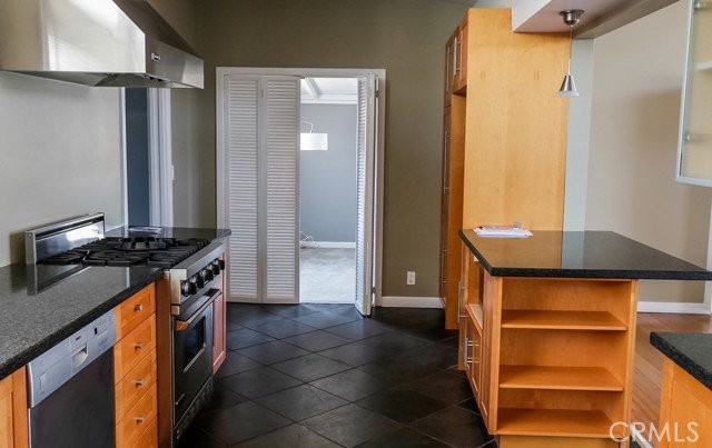 475 Cliff Dr - Photo 7 of 8