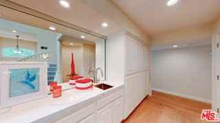 4950 Densmore Ave - Photo 2 of 8