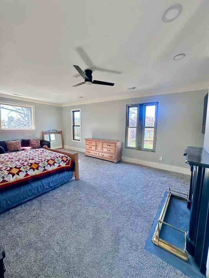 538 Fatherland St - Photo 7 of 32