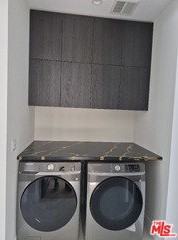 5299 Crebs Ave - Photo 7 of 8