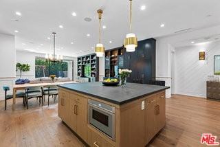 16712 Addison St - Photo 5 of 8