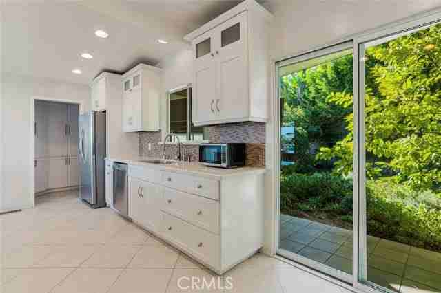 3844 Bobstone Dr - Photo 6 of 8