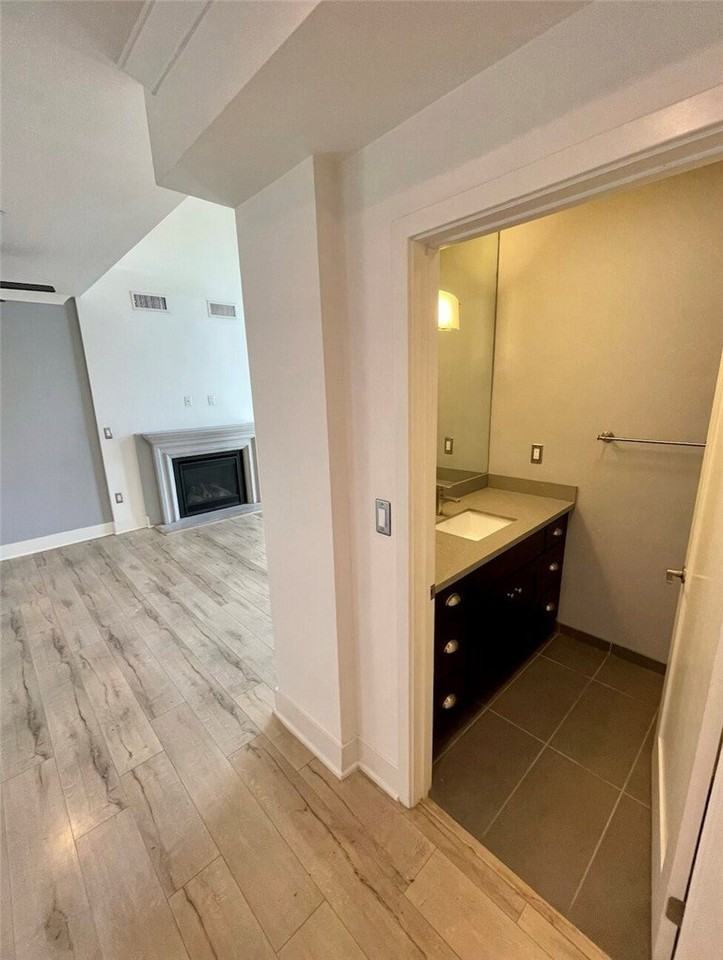 10844 Blix St #101 - Photo 7 of 8