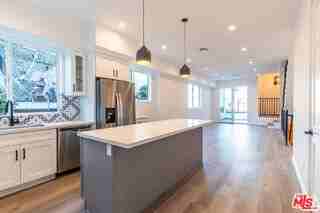 5323 Ben Ave - Photo 6 of 8