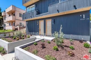 4333 Dixie Canyon Ave - Photo 2 of 8