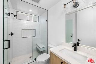 4333 Dixie Canyon Ave - Photo 5 of 8