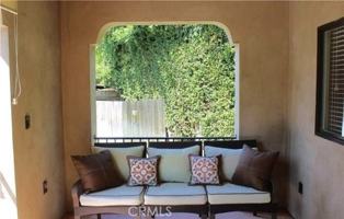 featured image of 507 Grove Pl