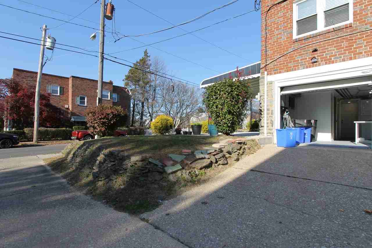 6460 Ardleigh Street - Photo 4 of 16