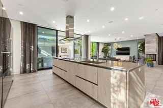 853 N Kilkea Dr - Photo 7 of 8