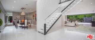 511 N Rexford Dr - Photo 2 of 8