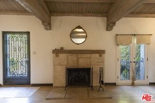 1407 N Beverly Dr - Photo 4 of 8