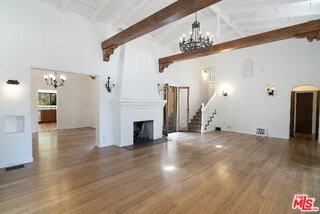 731 San Vicente Blvd - Photo 4 of 8