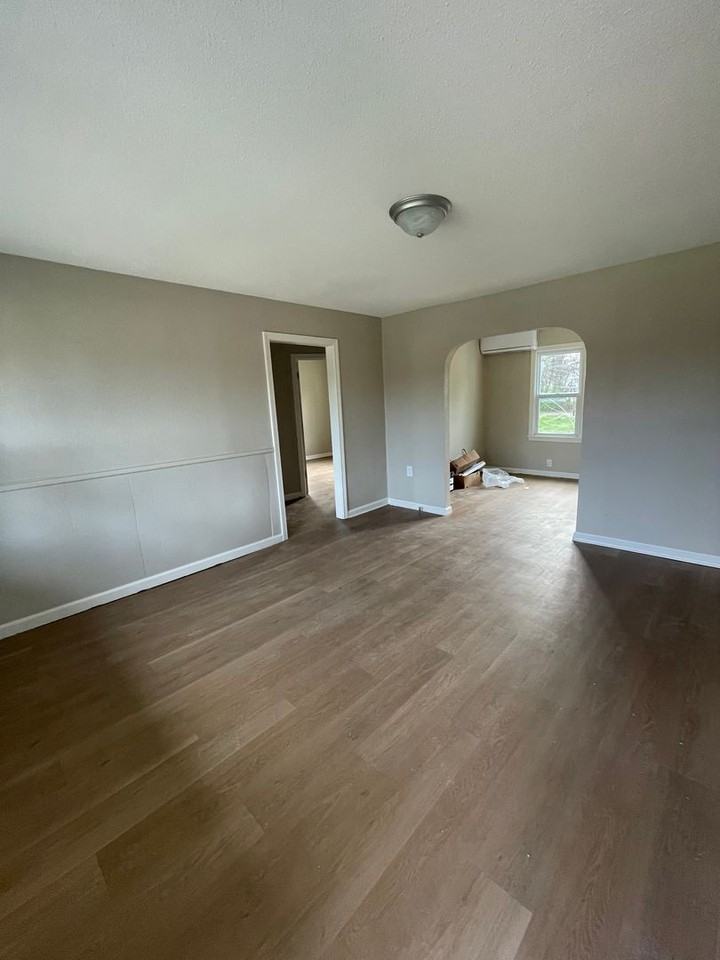 527 G St Ne - Photo 2 of 6