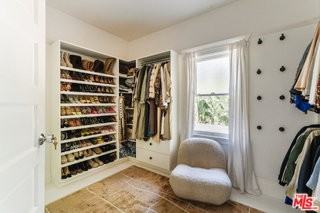 1163 Nelrose Ave - Photo 2 of 8