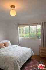 2033 Euclid St #6 - Photo 6 of 8