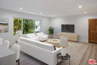 943 9th St #9 - Photo 4 of 8