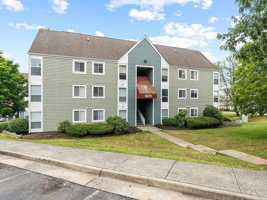 featured image of 1470 Seneca Dr