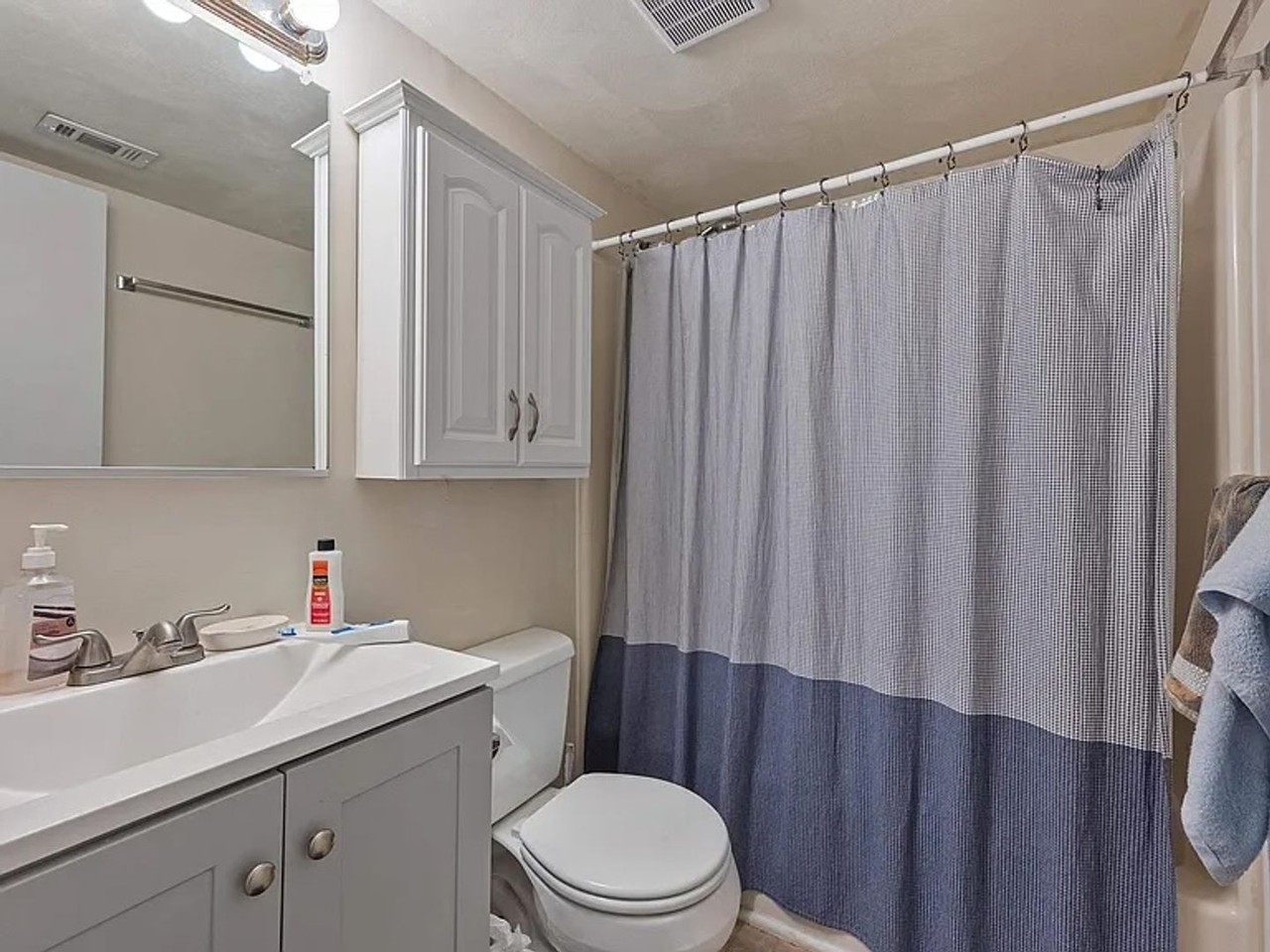 1470 Seneca Dr - Photo 7 of 15