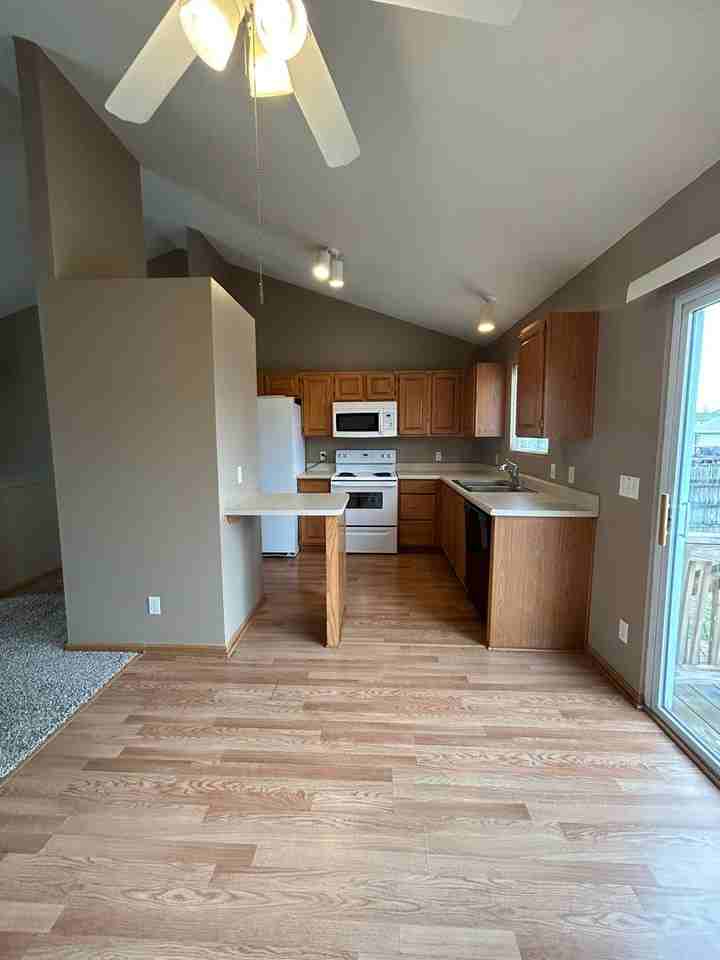 17848 Josephine St - Photo 6 of 36