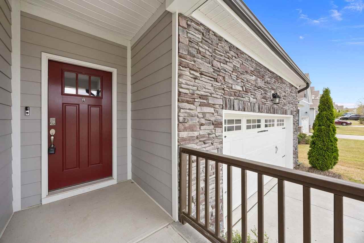 1101 Lily Lavender Ln - Photo 4 of 42