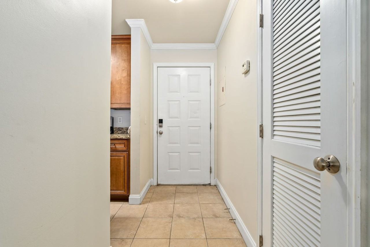 121 Wright St #E1 - Photo 2 of 15